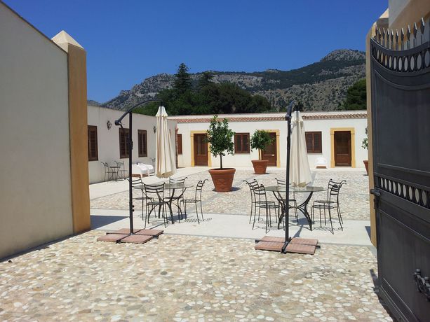 Imagen de los exteriores del Hotel Villa Lampedusa And Residence. Foto 9