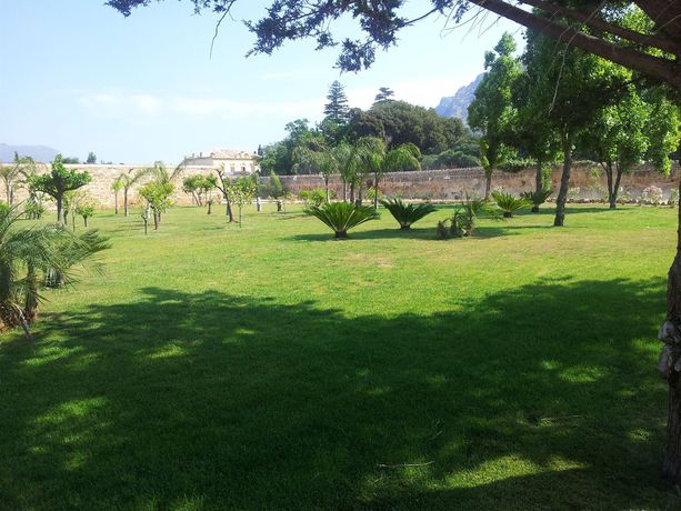 Imagen de los exteriores del Hotel Villa Lampedusa And Residence. Foto 10