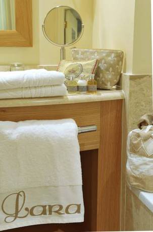 Imagen de la habitación del Hotel Villa Lara, Bayeux. Foto 7