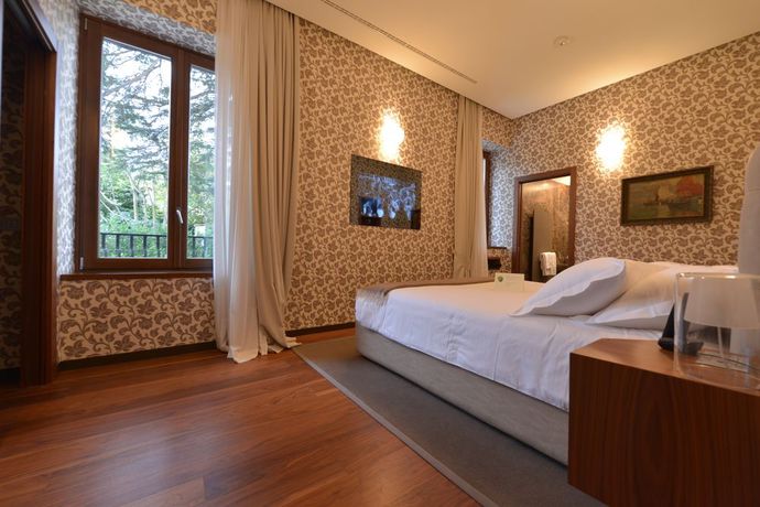 Imagen general del Hotel Villa Lario Resort Mandello. Foto 5