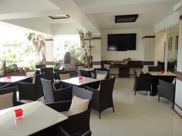 Imagen del bar/restaurante del Hotel Villa Las Margaritas Sucursal Caxa. Foto 1
