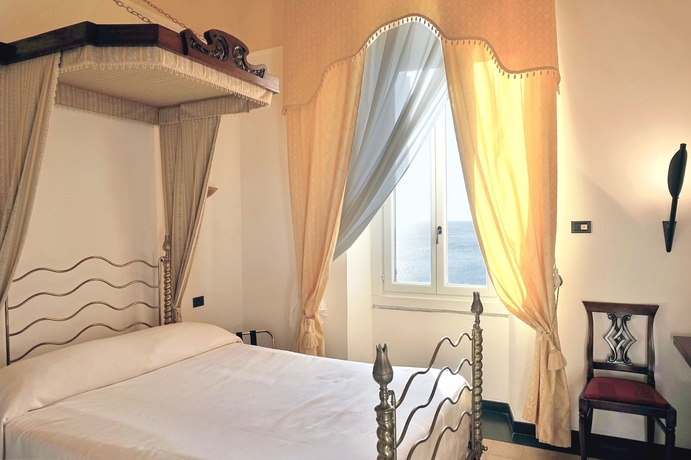 Imagen de la habitación del Hotel Villa Las Tronas and Spa. Foto 11