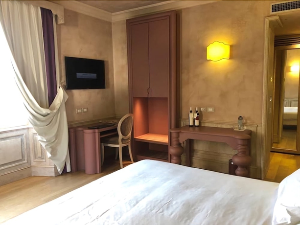 Imagen de la habitación del Hotel Villa Lattanzi. Foto 8