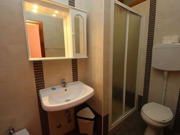 Imagen de la habitación del Hotel Villa Lauda. Foto 7