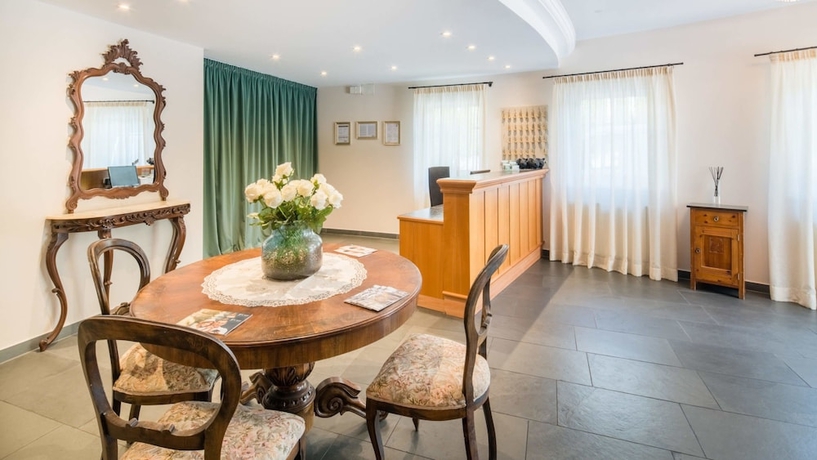 Imagen de los interiores del Hotel Villa Laurus. Foto 19