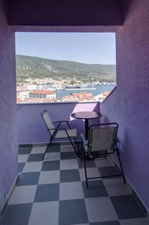 Imagen de la habitación del Hotel Villa Lavanda. Foto 3