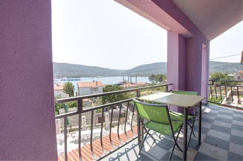 Imagen de la habitación del Hotel Villa Lavanda. Foto 5