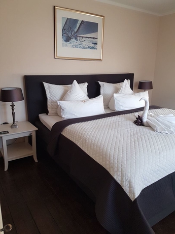 Imagen de la habitación del Hotel Villa Le Palais. Foto 3