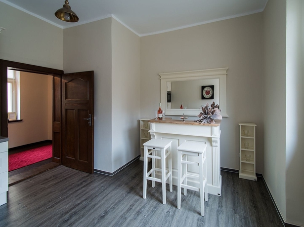 Imagen de la habitación del Hotel Villa Le Palais. Foto 4