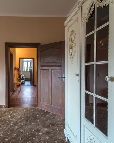 Imagen de la habitación del Hotel Villa Le Palais. Foto 8