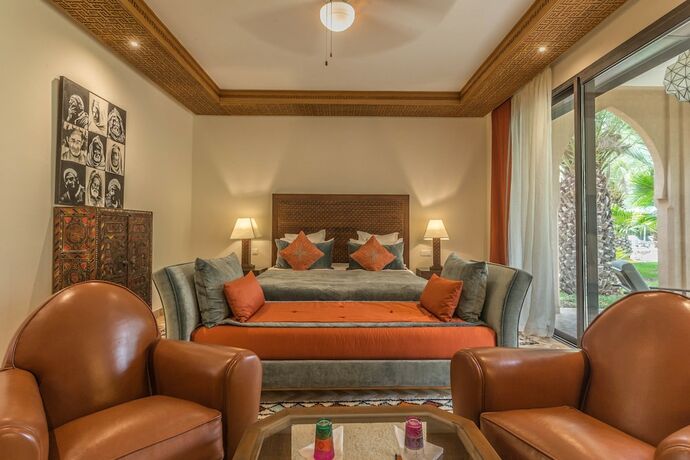 Imagen general del Hotel Villa Le Perroquet Bleu. Foto 8