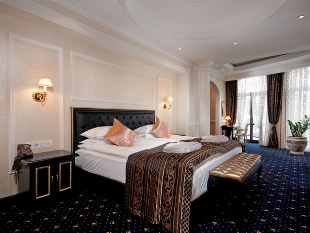 Imagen de los interiores del Hotel Villa Le Premier Maestro. Foto 11