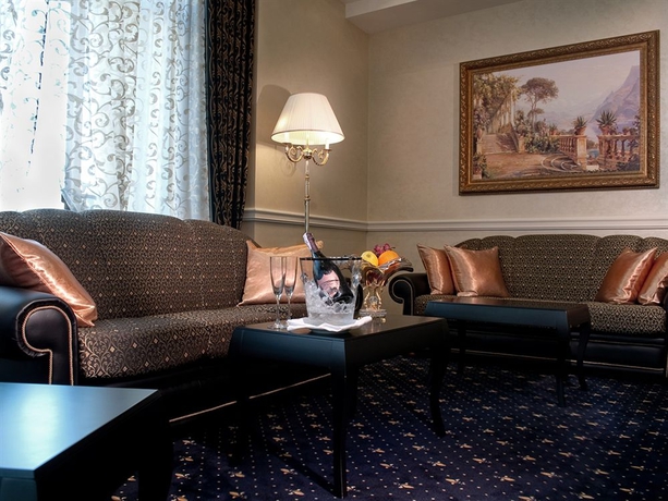 Imagen de los interiores del Hotel Villa Le Premier Maestro. Foto 12