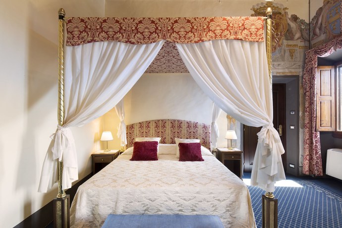 Imagen de la habitación del Hotel Villa Lecchi Wellness. Foto 17