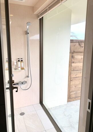 Imagen de la habitación del Hotel Villa Leilani. Foto 5