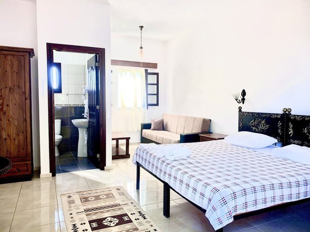 Imagen de la habitación del Hotel Villa Lembos. Foto 19