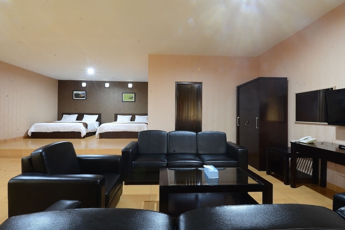 Imagen de la habitación del Hotel Villa Lemon. Foto 8