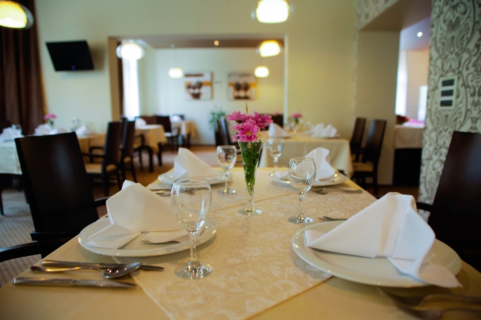 Imagen del bar/restaurante del Hotel Villa Lenije. Foto 3