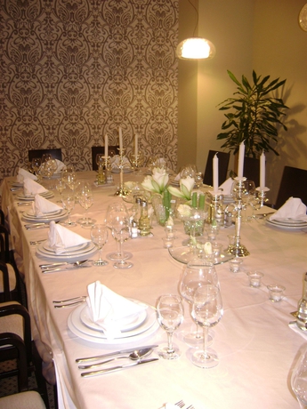 Imagen del bar/restaurante del Hotel Villa Lenije. Foto 8