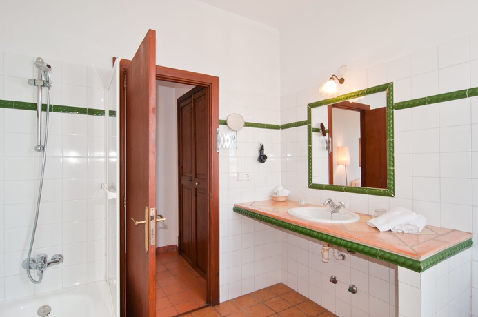 Imagen de la habitación del Hotel Villa Leon De Sineu. Foto 6