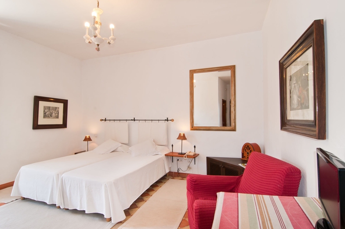 Imagen de la habitación del Hotel Villa Leon De Sineu. Foto 8