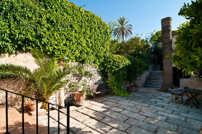 Imagen de los exteriores del Hotel Villa Leon De Sineu. Foto 11