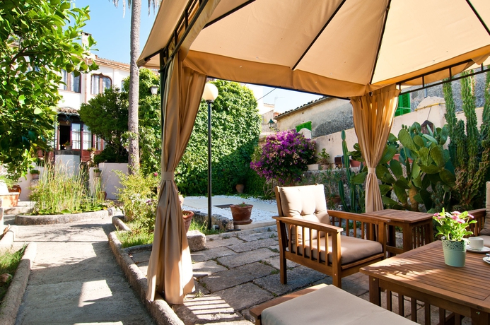 Imagen de los exteriores del Hotel Villa Leon De Sineu. Foto 14