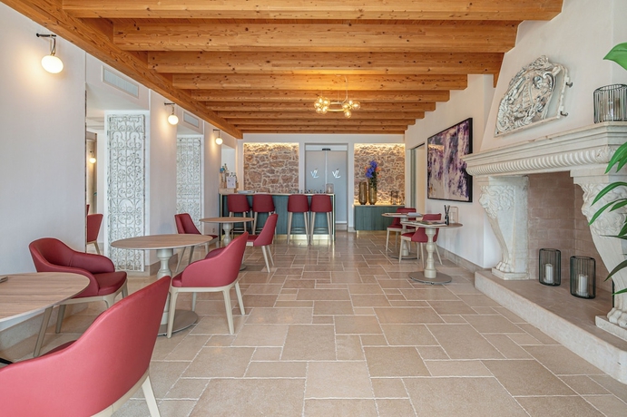Imagen de los interiores del Hotel Villa Leopardi 4S - Adult only. Foto 14