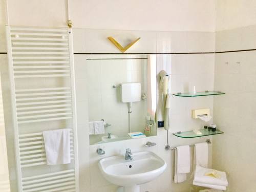 Imagen de la habitación del Hotel Villa Leri Spa. Foto 6