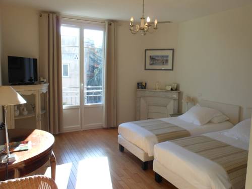Imagen de la habitación del Hotel Villa Les Cygnes. Foto 3