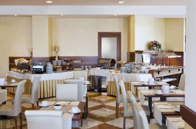 Imagen del bar/restaurante del Hotel Villa Letizia. Foto 5