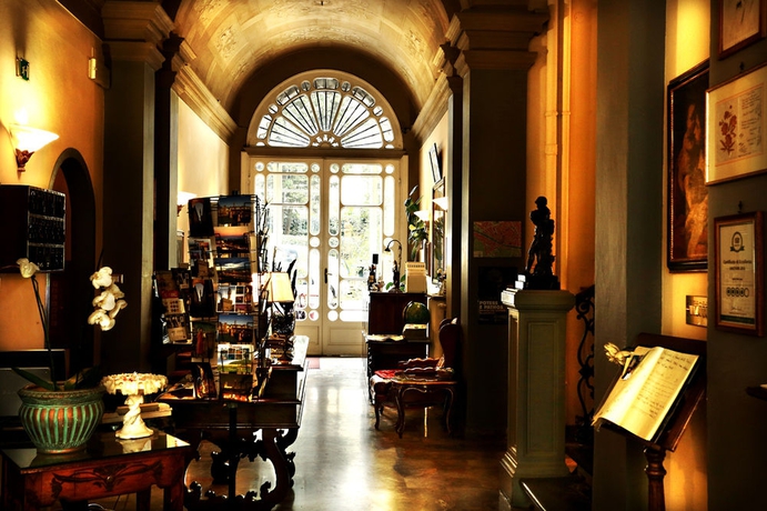 Imagen de los interiores del Hotel Villa Liana. Foto 15