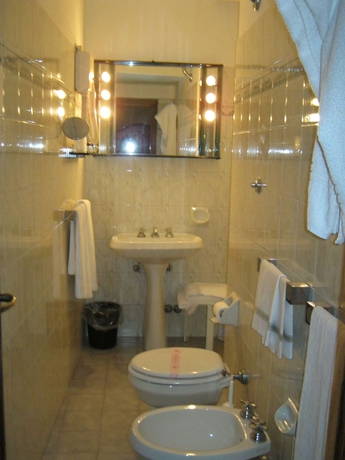 Imagen de la habitación del Hotel Villa Liberty. Foto 10