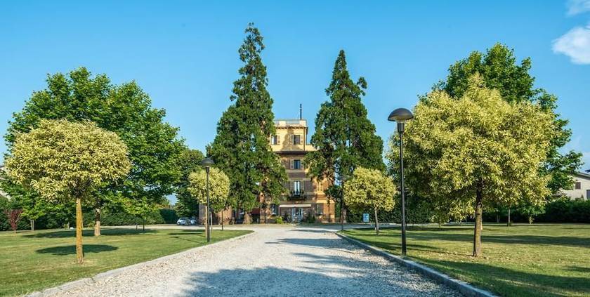 Imagen de los exteriores del Hotel Villa Liberty, Pontecurone. Foto 12