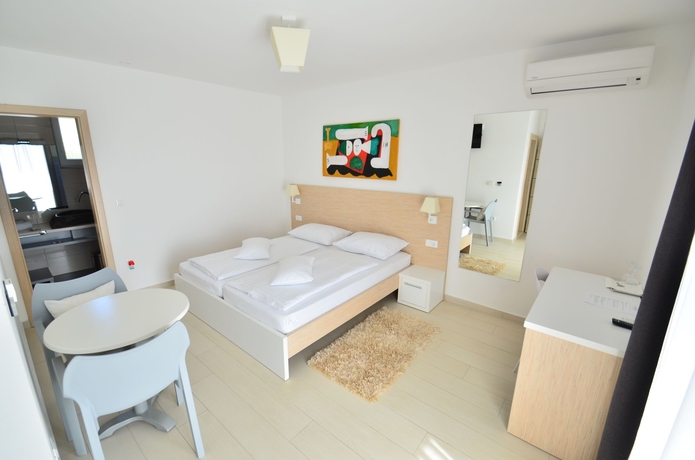 Imagen de la habitación del Hotel Villa Liburnum. Foto 15