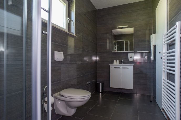 Imagen de la habitación del Hotel Villa Lika. Foto 5