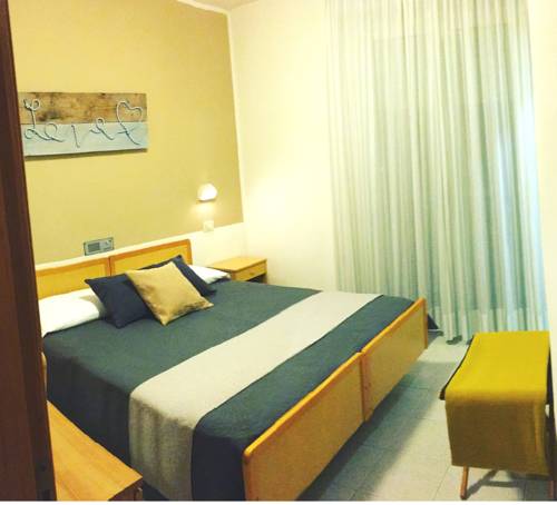 Imagen de la habitación del Hotel Villa Lina. Foto 5