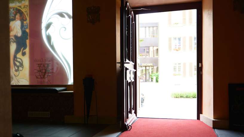 Imagen de los interiores del Hotel Villa Linde. Foto 11