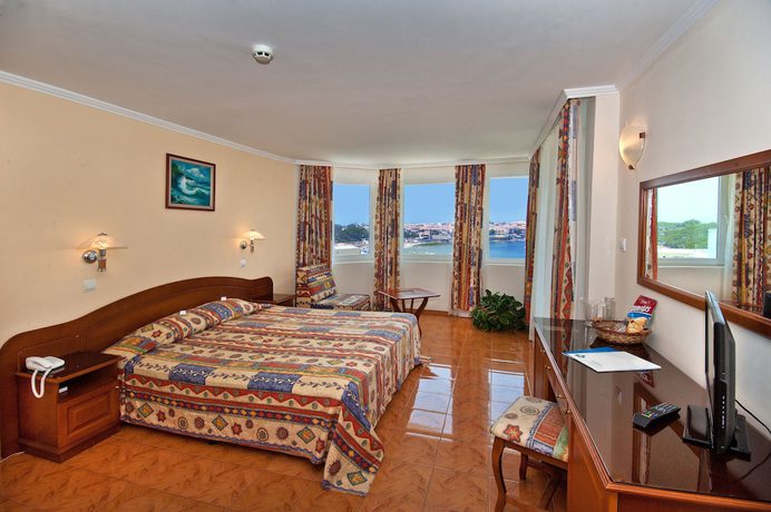 Imagen de la habitación del Hotel Villa List. Foto 8