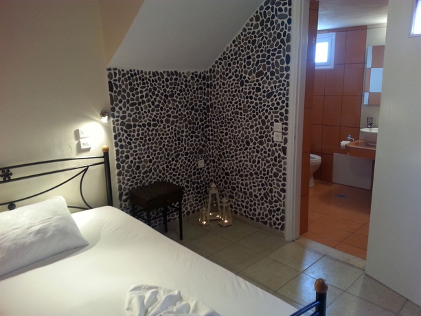 Imagen de la habitación del Hotel Villa Livadaros. Foto 4