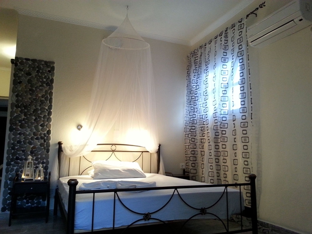 Imagen de la habitación del Hotel Villa Livadaros. Foto 7