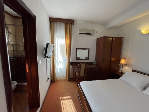 Imagen de la habitación del Hotel Villa Ljubanovic. Foto 15