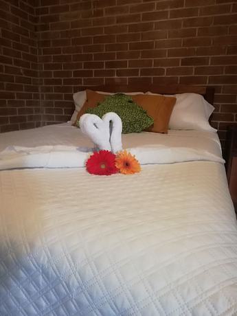 Imagen de la habitación del Hotel Villa Los Arcos. Foto 19