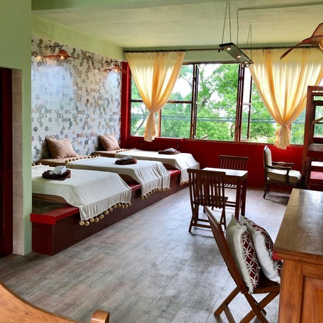 Imagen de la habitación del Hotel Villa Lotus 8. Foto 4