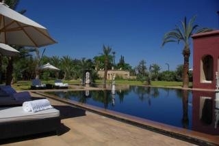 Imagen de la piscina del Hotel Villa Lotus Savinio. Foto 9