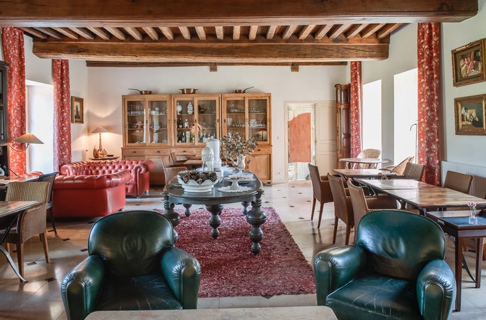 Imagen del bar/restaurante del Hotel Villa Louise. Foto 3