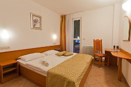 Imagen de la piscina del Hotel Villa Lovorka - Resort Drazica. Foto 8