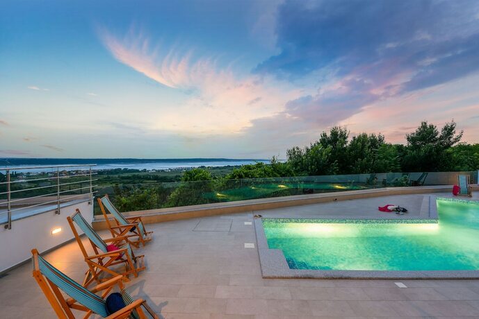 Imagen general del Hotel Villa Lubey in Ljubac. Foto 9