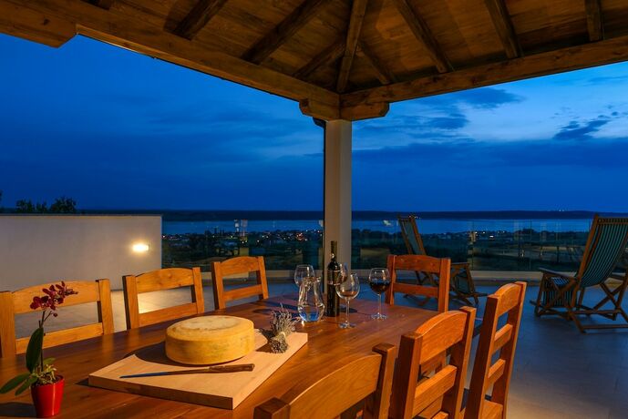 Imagen general del Hotel Villa Lubey in Ljubac. Foto 14