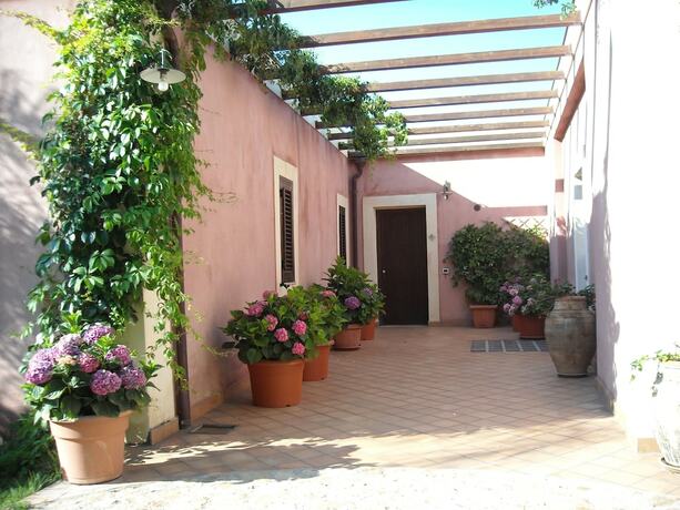 Imagen general del Hotel Villa Luca, Sant'Agata di Militello. Foto 2